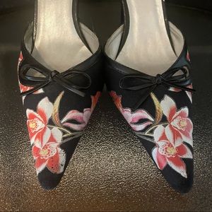 BCBG Paris Floral heels